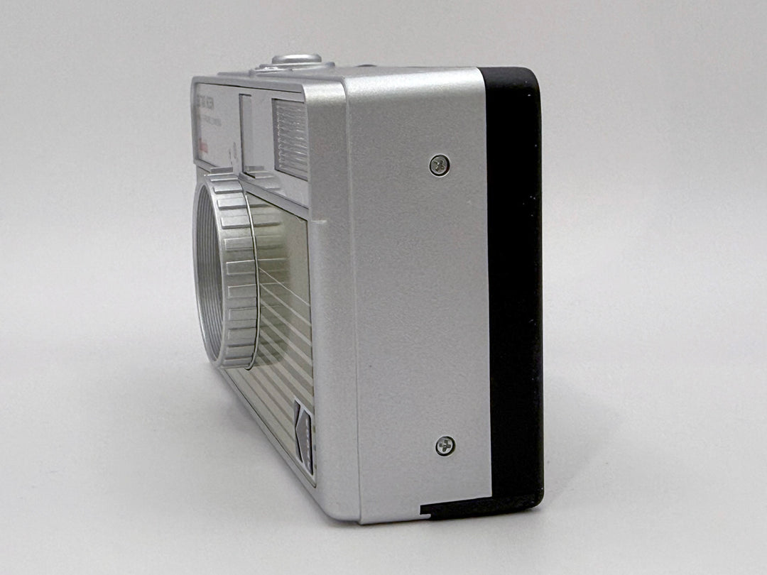 Kodak Ektar H35N Half Frame 35mm Film Camera – Lightweight & Easy to Use