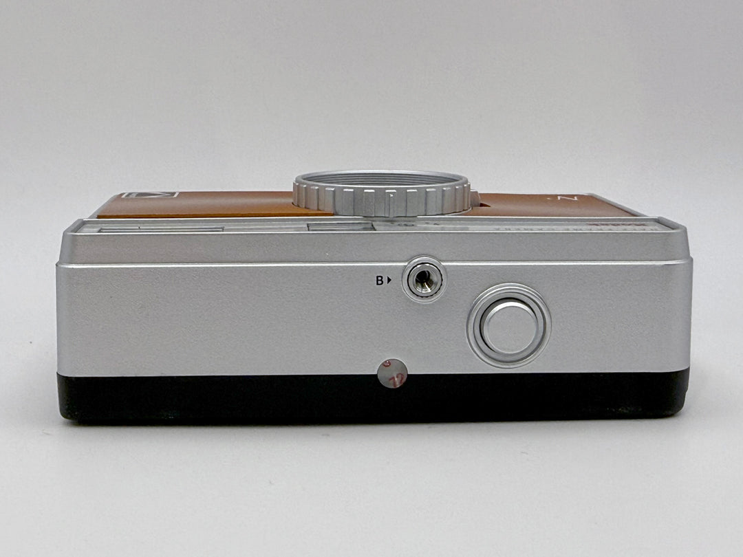 Kodak Ektar H35N Half Frame 35mm Film Camera – Lightweight & Easy to Use